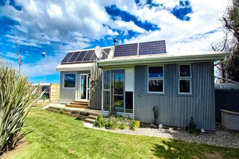 Photo of property in 41 Bluecliffs Beach Road, Papatotara, Tuatapere, 9691