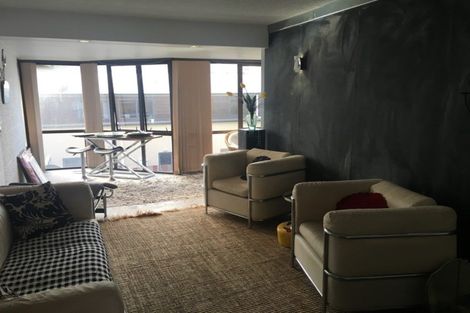Photo of property in 40 Maunganui Road, Mount Maunganui, 3116