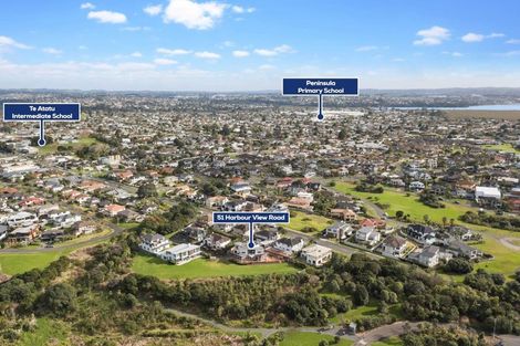 Photo of property in 51 Harbour View Road, Te Atatu Peninsula, Auckland, 0610