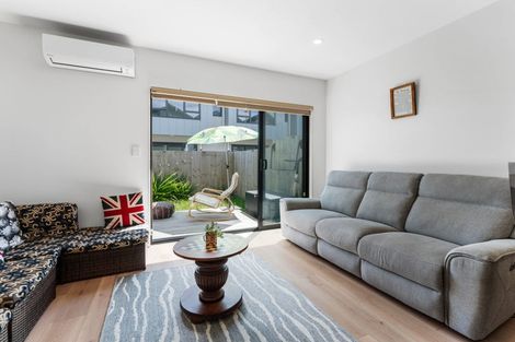 Photo of property in 8/28 Smythe Road, Henderson, Auckland, 0612