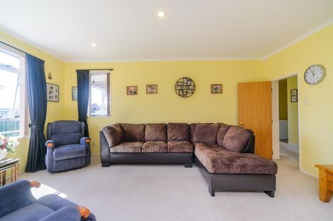 Photo of property in 20 Ross Street, Marton, 4710