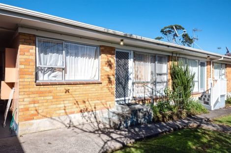 Photo of property in 4/79 Glendale Road, Glen Eden, Auckland, 0602