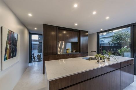 Photo of property in 12 Edgeware Road, St Albans, Christchurch, 8014