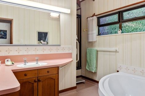 Photo of property in 37 Muriwai Drive, Whakatane, 3120