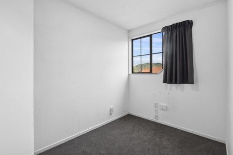 Photo of property in 42 Satara Crescent, Khandallah, Wellington, 6035