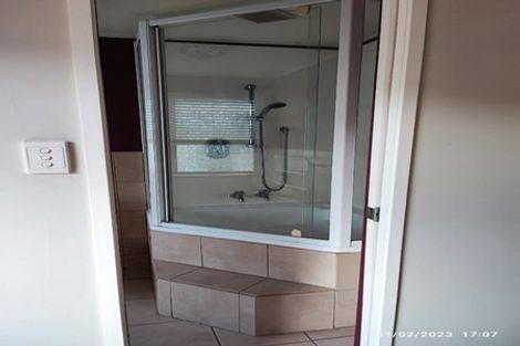 Photo of property in 55 Walworth Avenue, Pakuranga Heights, Auckland, 2010