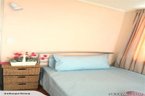 Photo of property in 23 Sungrove Rise, Sunnyvale, Auckland, 0612