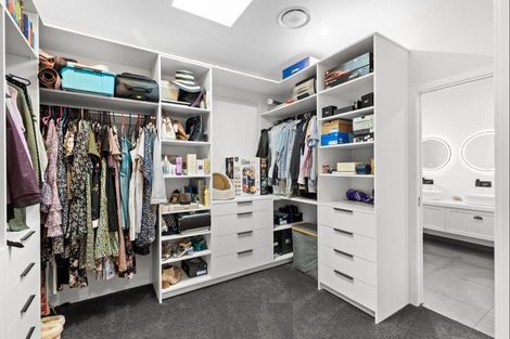 Photo of property in 7 Edenmore Terrace, Fitzherbert, Palmerston North, 4410