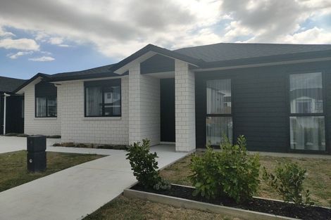 Photo of property in 2 Lavey Road, Flat Bush, Auckland, 2019