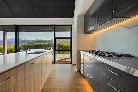 Photo of property in 17 Falconer Rise, Jacks Point, Queenstown, 9371