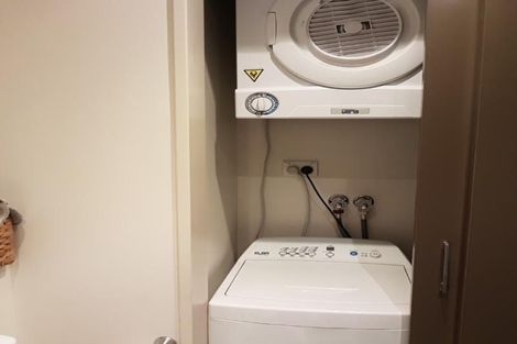 Photo of property in 189u4 Ohiro Road, Brooklyn, Wellington, 6021