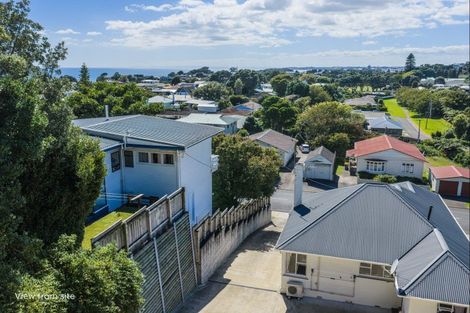 Photo of property in 12b Lawry Street, Moturoa, New Plymouth, 4310