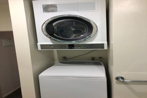 Photo of property in St Helens Apartments, 109 Coromandel Street, Newtown, Wellington, 6021