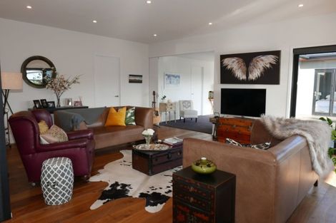 Photo of property in 1 Rostrevor Place, Mairehau, Christchurch, 8052