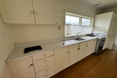 Photo of property in 1/1 Benders Avenue, Hillcrest, Auckland, 0627