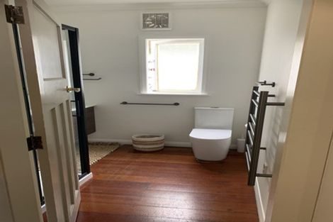 Photo of property in 12 Hargreaves Street, Mount Cook, Wellington, 6021