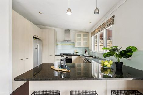 Photo of property in 160 Russell Terrace, Berhampore, Wellington, 6023