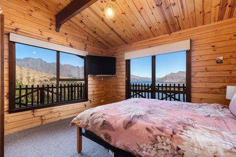 Photo of property in 11 Longwood Place, Queenstown, 9300