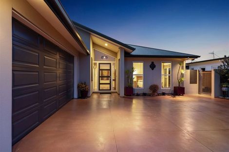 Photo of property in 163 Oriental Parade, Papamoa Beach, Papamoa, 3118