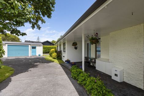 Photo of property in 14 Tainui Terrace, Inglewood, 4330