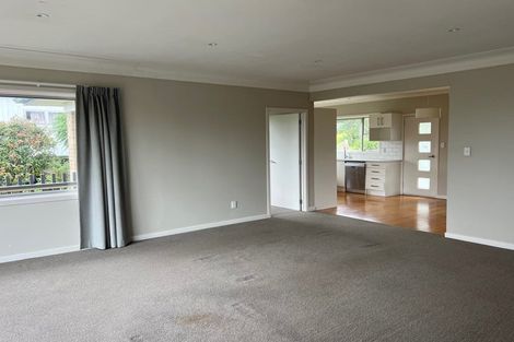 Photo of property in 582 Massey Road, Mangere, Auckland, 2022