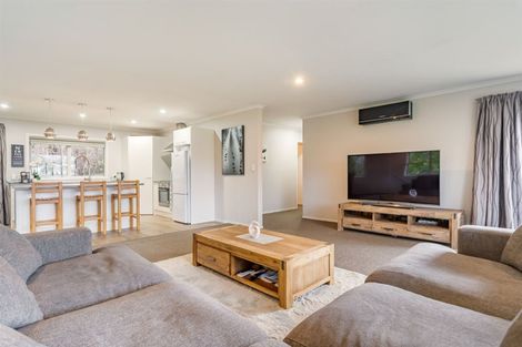 Photo of property in 23a Seagull Place, Whitby, Porirua, 5024
