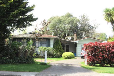 Photo of property in 102 Grand Vue Road, Kawaha Point, Rotorua, 3010