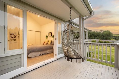 Photo of property in 298 Rimmer Road, Helensville, 0875