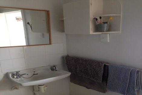 Photo of property in 69 Rolleston Street, Mount Cook, Wellington, 6021