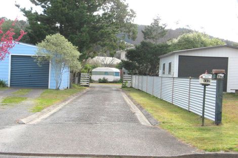Photo of property in 114 Mckellar Place, Whangamata, 3620