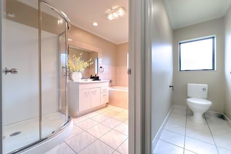 Photo of property in 8 Maadi Place, Papakura, 2110