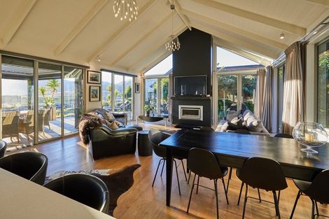 Photo of property in 5 Kintyre Court, Jacks Point, Queenstown, 9371