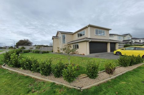 Photo of property in 99 Bayvista Drive, Karaka, Papakura, 2113