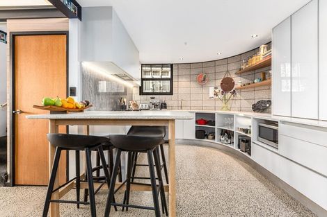 Photo of property in 377a Karaka Bay Road, Karaka Bays, Wellington, 6022