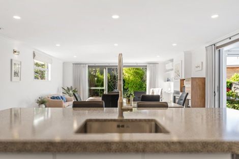 Photo of property in 26 Waitotara Way, Whitianga, 3510