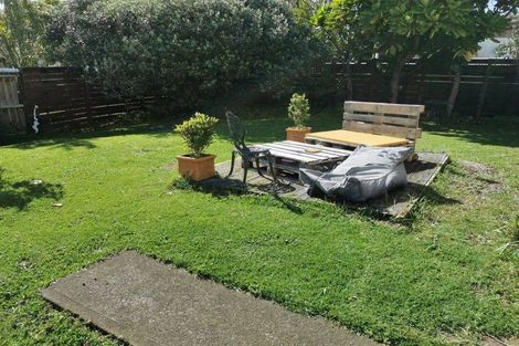 Photo of property in 1/21 Thornton Road, Milford, Auckland, 0620