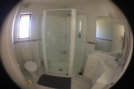 Photo of property in 40 Lyons Avenue, Murrays Bay, Auckland, 0630