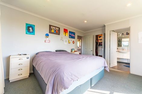 Photo of property in 30 Roseness Street, Palmerston, 9430