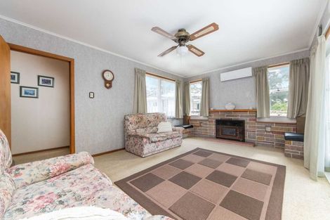 Photo of property in 40 Lowtherhurst Road, Massey, Auckland, 0614