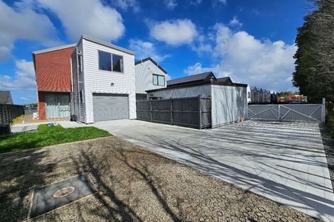 Photo of property in 3 Yellow Pear Lane, Karaka, 2578