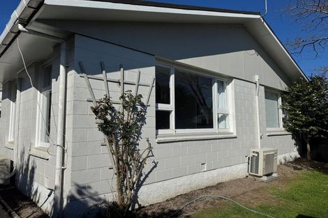 Photo of property in 320a Avonhead Road, Avonhead, Christchurch, 8042