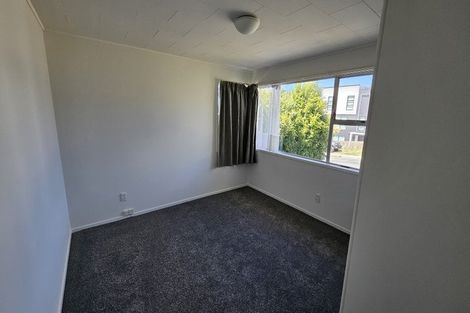 Photo of property in 15 Hewlett Road, Massey, Auckland, 0614