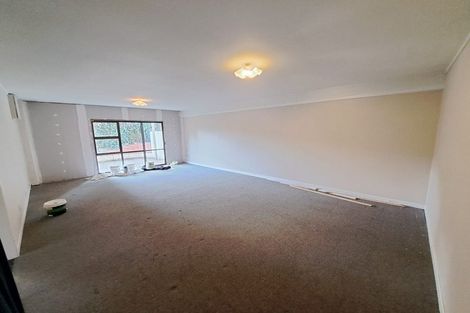 Photo of property in 8e Nevada Drive, Merrilands, New Plymouth, 4312