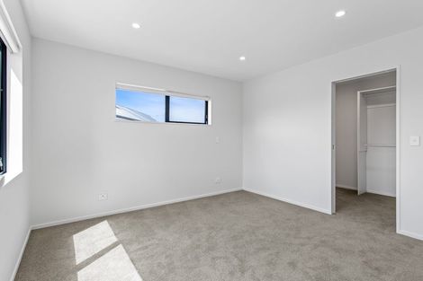 Photo of property in 3 Aquamarine Road, Rosehill, 2113