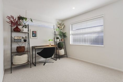 Photo of property in 43 Chambers Avenue, Woodend, 7610