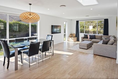 Photo of property in 3 Barbaras Way, Waikanae Beach, Waikanae, 5036