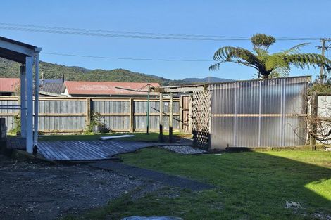 Photo of property in 14 Collins Street, Blaketown, Greymouth, 7805