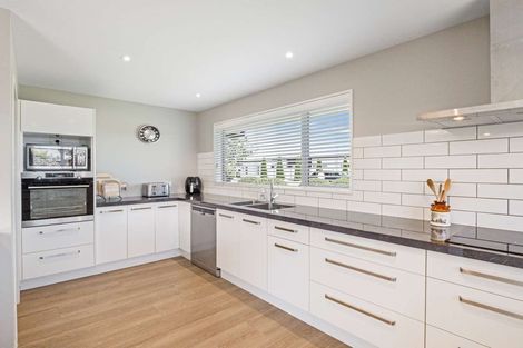 Photo of property in 16 Foxton Drive, Kaiapoi, 7630