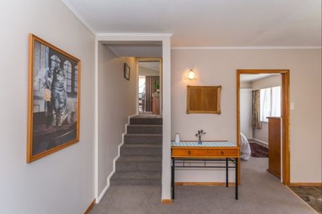Photo of property in 32 Highbury Drive, Levin, 5510