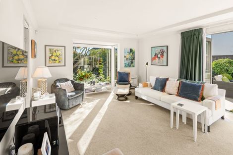 Photo of property in 42 Mcdougall Avenue, St Albans, Christchurch, 8014